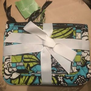 3 NWT Vera Bradley Cosmetic Trio in Island Blooms